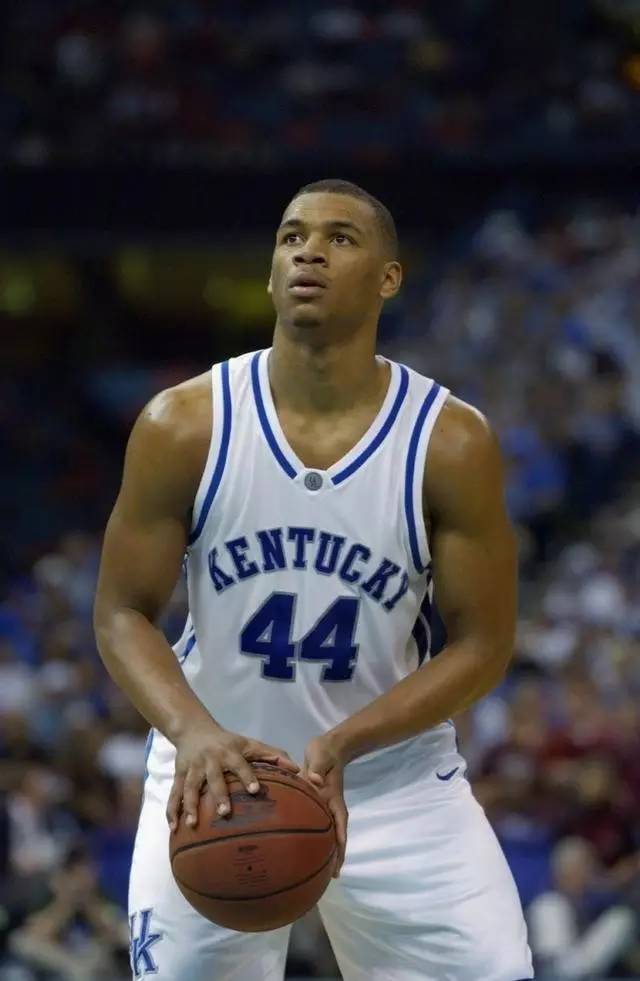 离不开其精 离不开其精